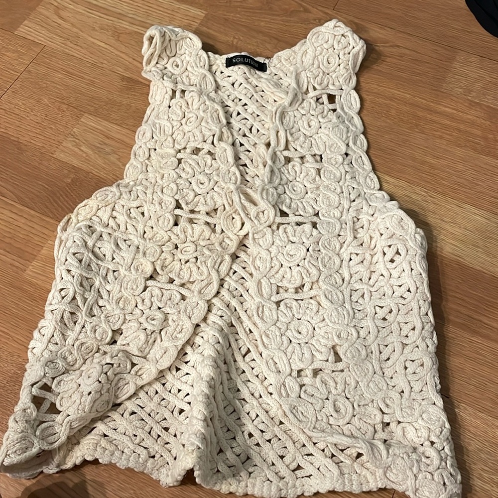 Crotchet vest